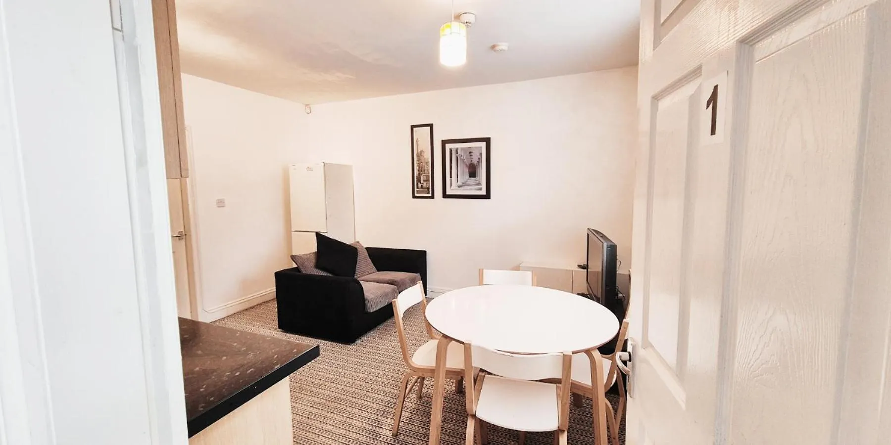 Cozy 1 Bedroom Flat Nr Nottingham location